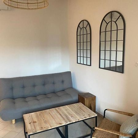 La Tour 3: Appart Au Coeur De La Petite Venise L'Isle-sur-la-Sorgue Ngoại thất bức ảnh